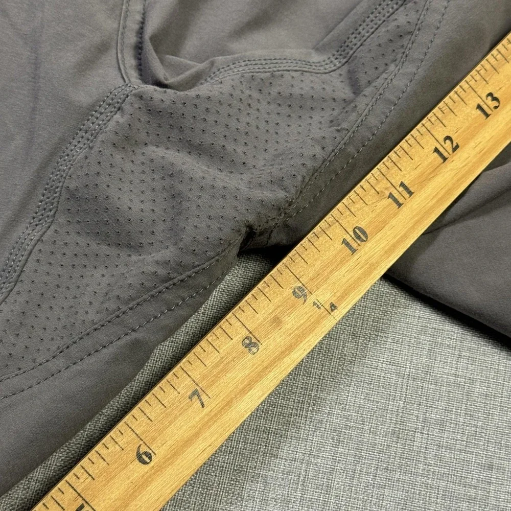 Huk Fishing Cargo Shorts Mens 36 Gray Polyester Spandex Quick Dry 9